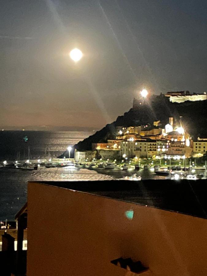 La Finestra Sul Porto Apartment