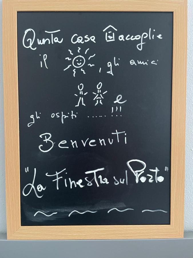 La Finestra Sul Porto Apartment *
